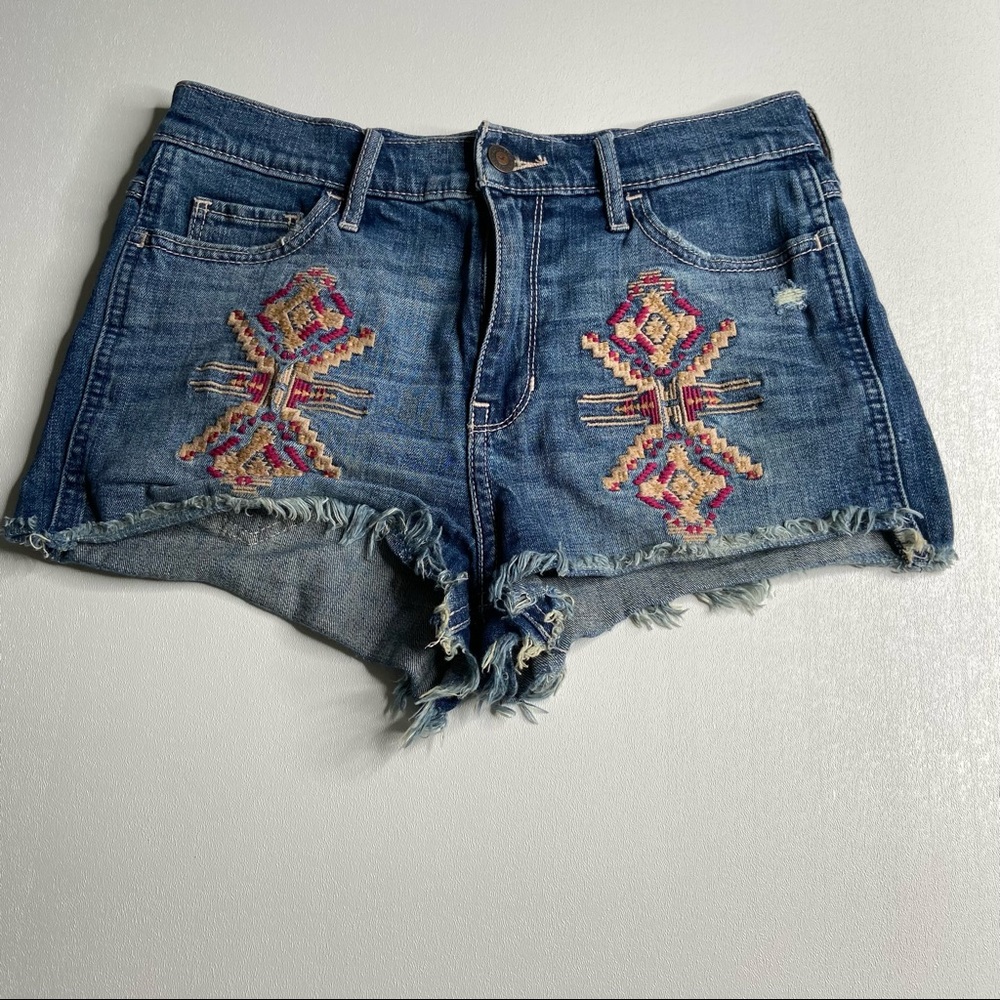 Hollister Short-Short High Rise Denim Shorts